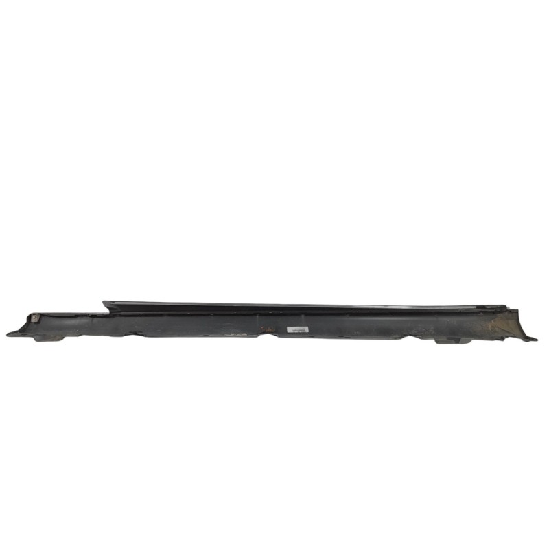 Recambio de estribo lateral para mercedes-benz clase c (w205) familiar 2.1 cdi cat referencia OEM IAM A2056907202  