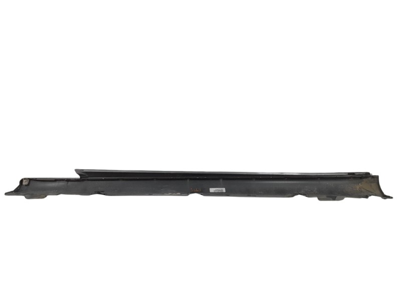 Recambio de estribo lateral para mercedes-benz clase c (w205) familiar 2.1 cdi cat referencia OEM IAM A2056907202  
