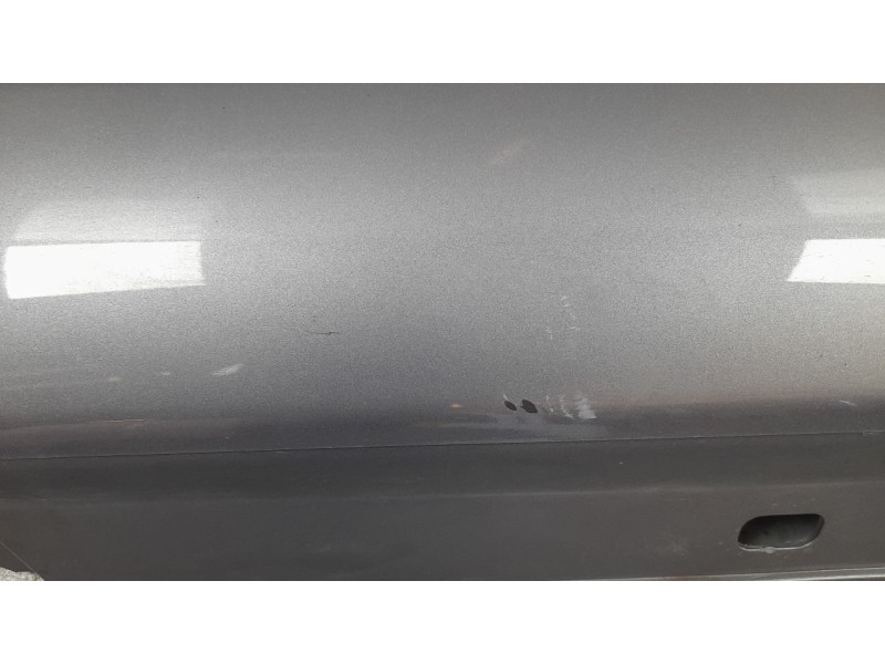 Recambio de estribo lateral para mercedes-benz clase c (w205) familiar 2.1 cdi cat referencia OEM IAM A2056907202  