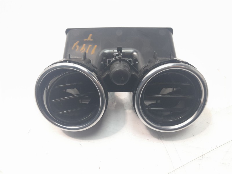 Recambio de rejilla aireadora para mercedes-benz clase c (w205) familiar 2.1 cdi cat referencia OEM IAM A2058304304  