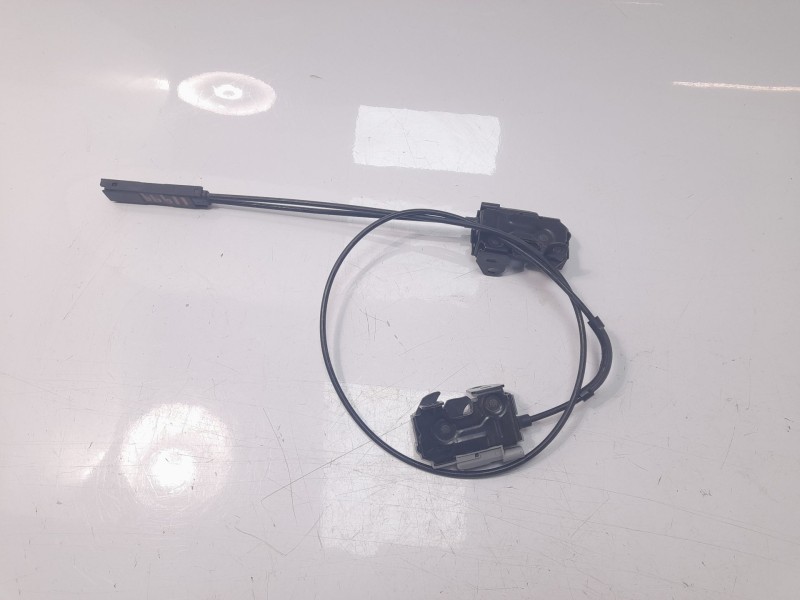 Recambio de cerradura capo para mercedes-benz clase c (w205) familiar 2.1 cdi cat referencia OEM IAM A2048800260  