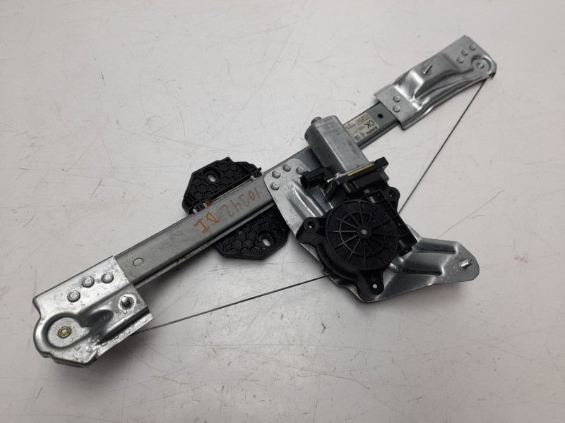 Recambio de elevalunas delantero izquierdo para dacia sandero 1.5 dci diesel fap cat referencia OEM IAM 807213282R  
