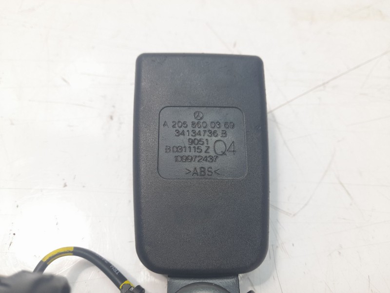 Recambio de enganche cinturon trasero izquierdo para mercedes-benz clase c (w205) familiar 2.1 cdi cat referencia OEM IAM A20586