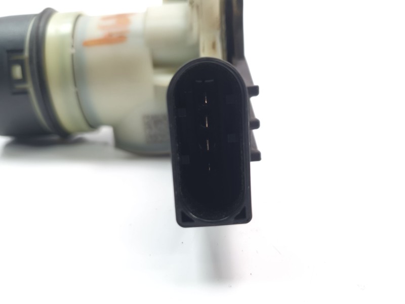 Recambio de bomba inyeccion para mercedes-benz clase c (w205) familiar 2.1 cdi cat referencia OEM IAM F01C070012  