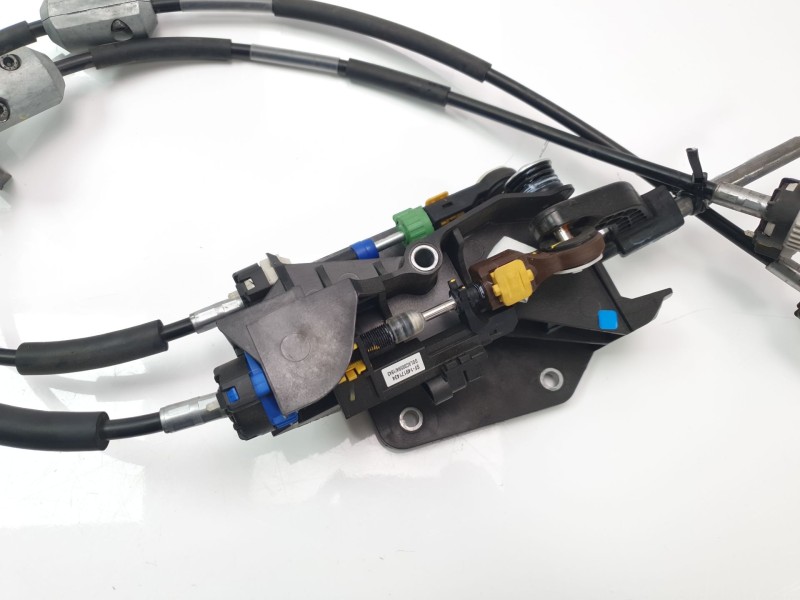 Recambio de palanca cambio para fiat panda (319) base (2020) referencia OEM IAM 55251611  