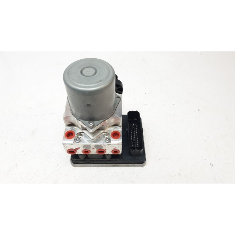 Recambio de abs para mercedes-benz clase c (w205) lim. c 200 (205.077) referencia OEM IAM A2059001049  