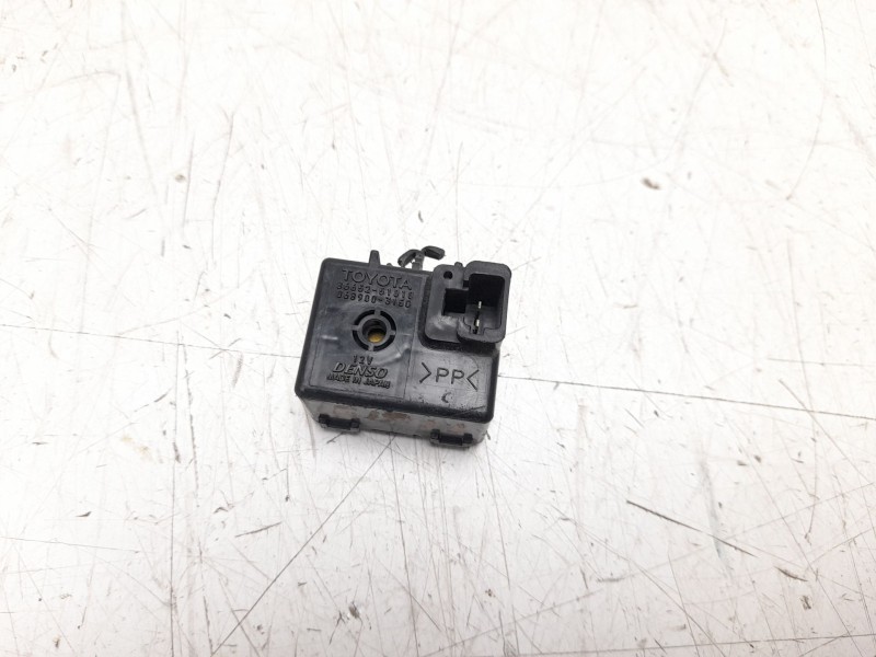 Recambio de modulo electronico para toyota land cruiser (j12) 3.0 turbodiesel referencia OEM IAM 8665251010 689003150 