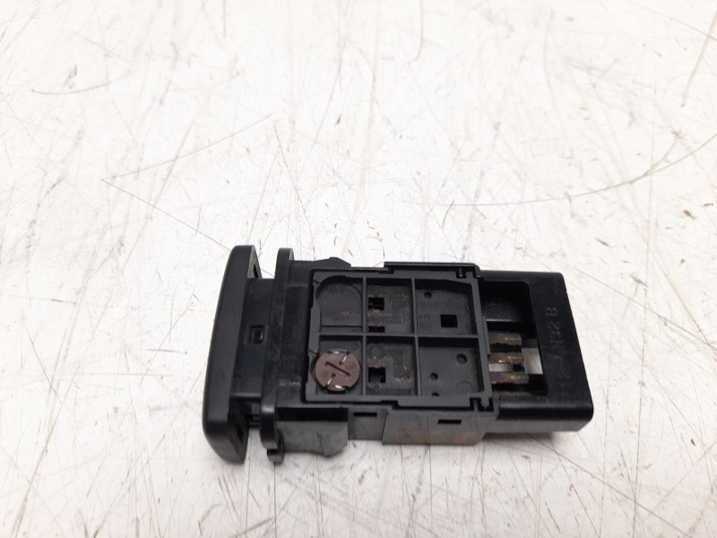 Recambio de interruptor para toyota land cruiser (j12) 3.0 turbodiesel referencia OEM IAM 156936  