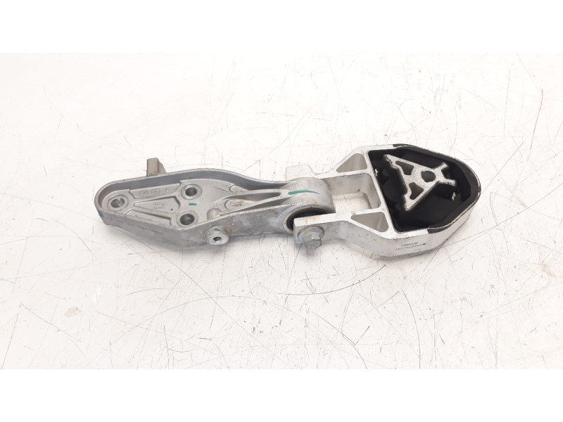 Recambio de soporte motor trasero para volvo xc 40 2.0 diesel cat referencia OEM IAM 8889508719 8888960949 