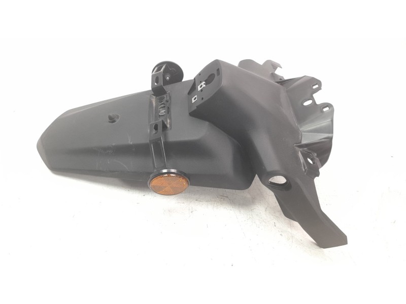 Recambio de portamatriculas para yamaha tricity 300 referencia OEM IAM BX9F843J00P0  