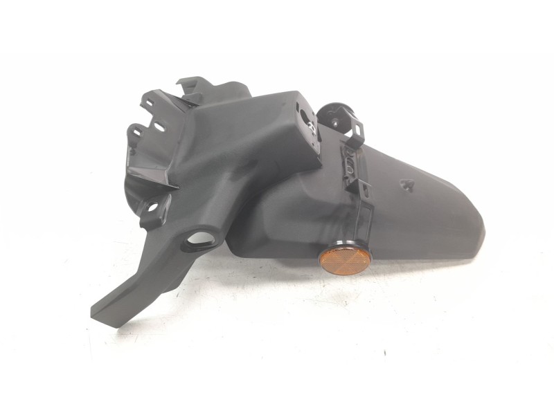 Recambio de portamatriculas para yamaha tricity 300 referencia OEM IAM BX9F843J00P0  