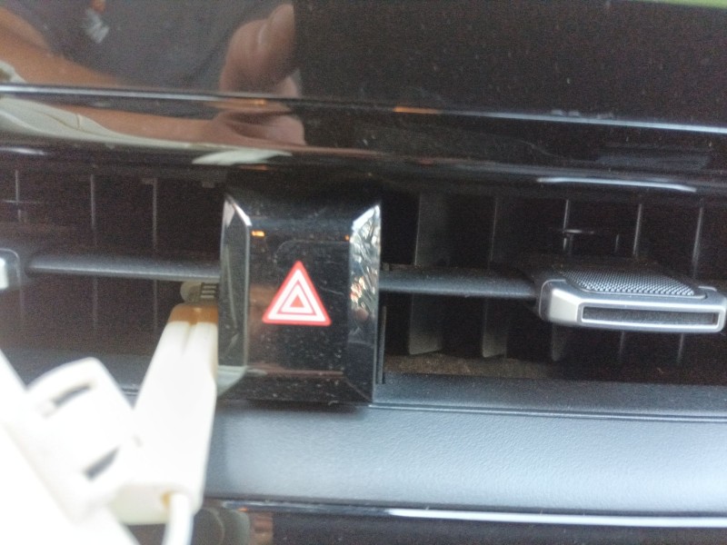 Recambio de warning para toyota corolla station wagon (_e21_) 2.0 hybrid (mzeh12) referencia OEM IAM   