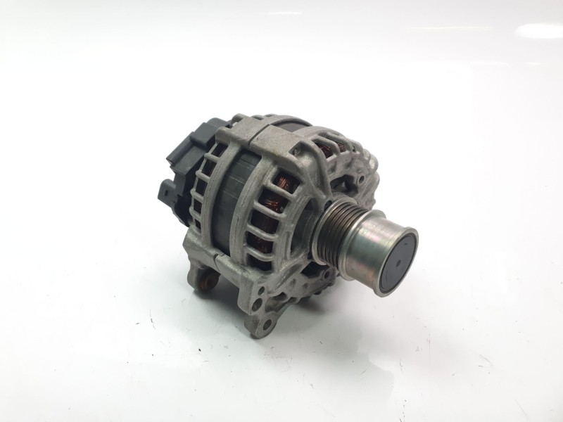 Recambio de alternador para volkswagen polo vi (ae1) life referencia OEM IAM 05E903027B ALF501551HQ 