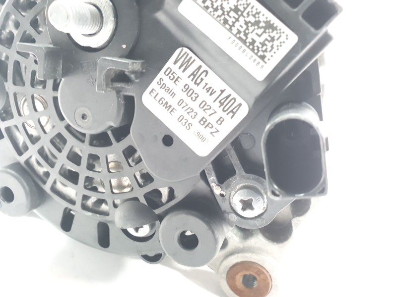 Recambio de alternador para volkswagen polo vi (ae1) life referencia OEM IAM 05E903027B ALF501551HQ 