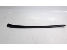 Recambio de molduras delanteras para opel astra j lim. 1.7 16v cdti referencia OEM IAM 13280302   2