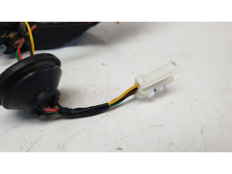 Recambio de piloto trasero derecho interior para mg zs comfort referencia OEM IAM 10571684  