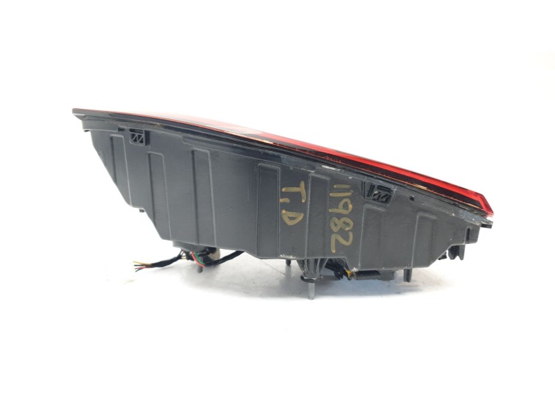 Recambio de piloto trasero derecho interior para mg zs comfort referencia OEM IAM 10571684  