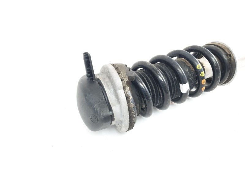 Recambio de amortiguador delantero derecho para maserati ghibli iii (m157) 3.0 referencia OEM IAM 670005455  