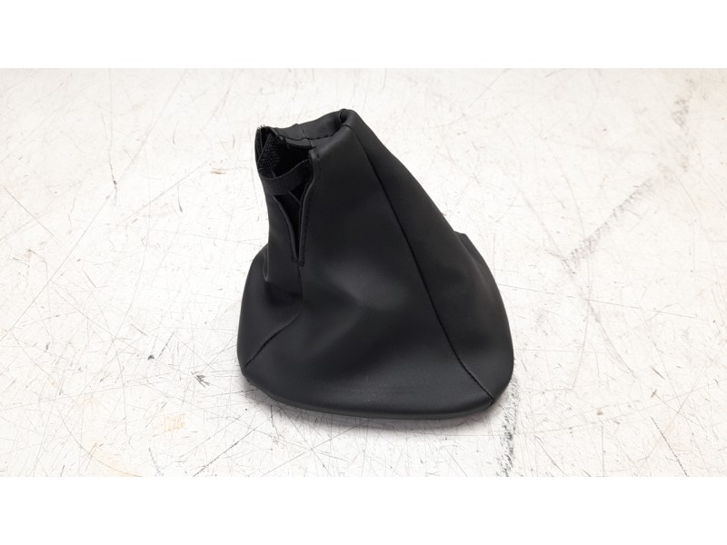 Recambio de guarnecidos palanca cambio para fiat panda (319) base (2020) referencia OEM IAM 142103122  