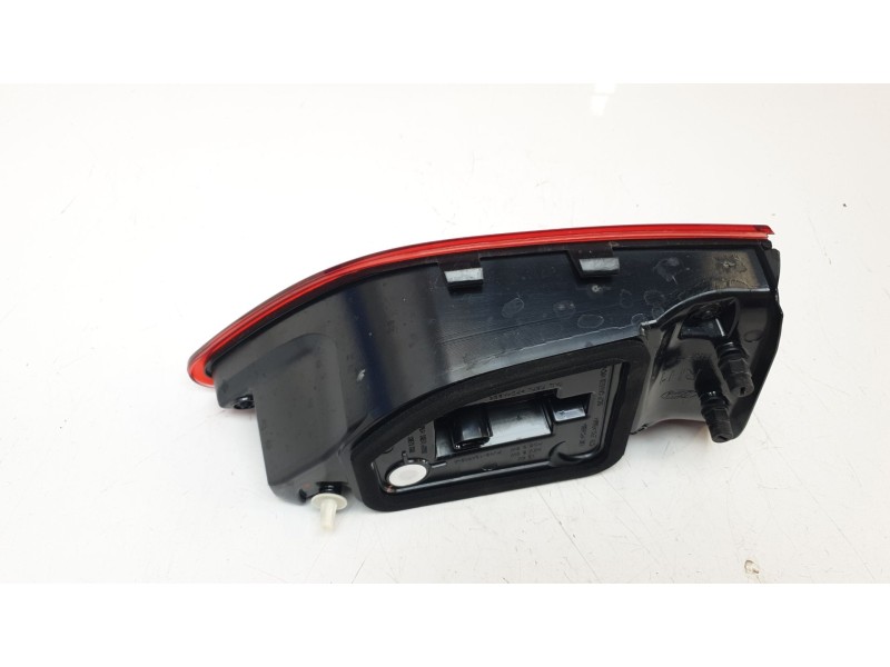 Recambio de piloto trasero derecho interior para ford kuga iii (dfk) 1.5 ecoboost referencia OEM IAM PV4B13A602AD  