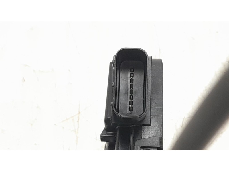 Recambio de cerradura puerta trasera derecha para hyundai tucson (nx) klass safe 2wd referencia OEM IAM 81420N7000  