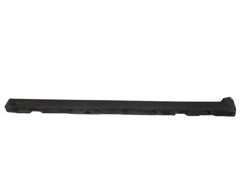 Recambio de estribos laterales para jaguar f-pace (x761) 2.0 sd4 awd referencia OEM IAM HK83101D57B  