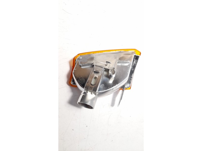 Recambio de piloto delantero izquierdo para peugeot 205 berlina referencia OEM IAM PG0174004 103F17091131 PG0174004