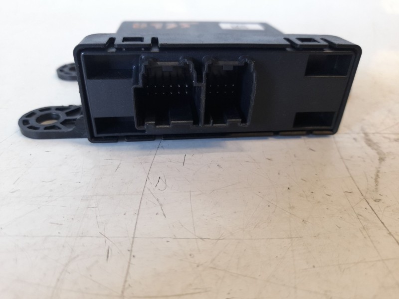 Recambio de modulo electronico para jeep compass ii longitude 4x2 referencia OEM IAM 068413485AB F00HJ2219 