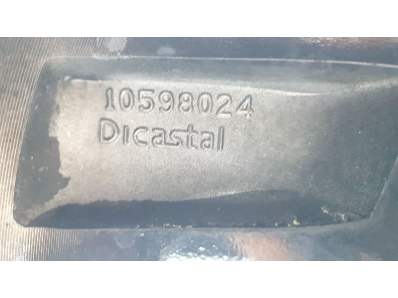 Recambio de llanta para mg zs luxury referencia OEM IAM 10598024  