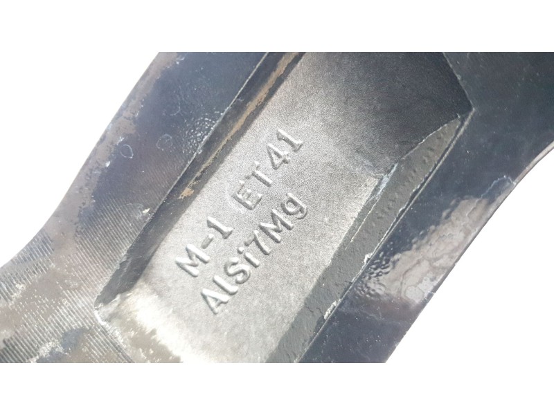 Recambio de llanta para mg zs luxury referencia OEM IAM 10598024  