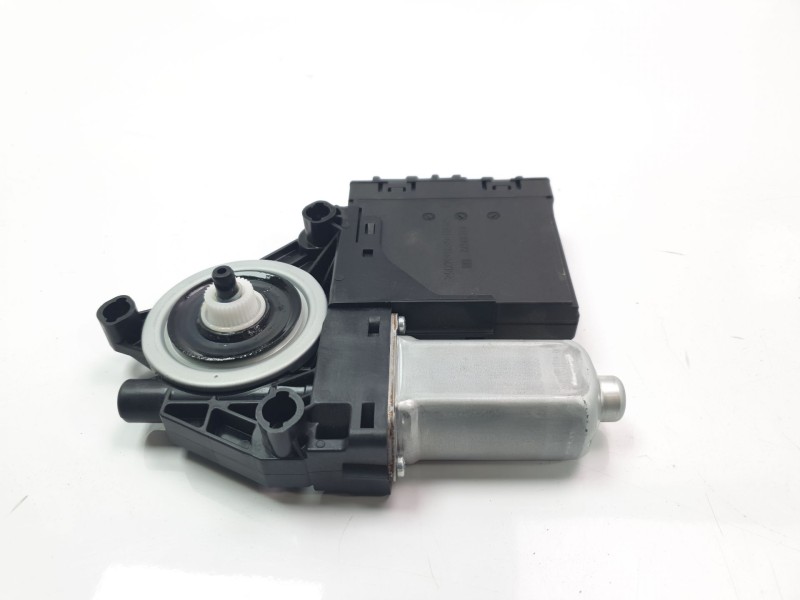 Recambio de motor elevalunas delantero derecho para volvo xc 40 essential 2wd referencia OEM IAM 31674757  
