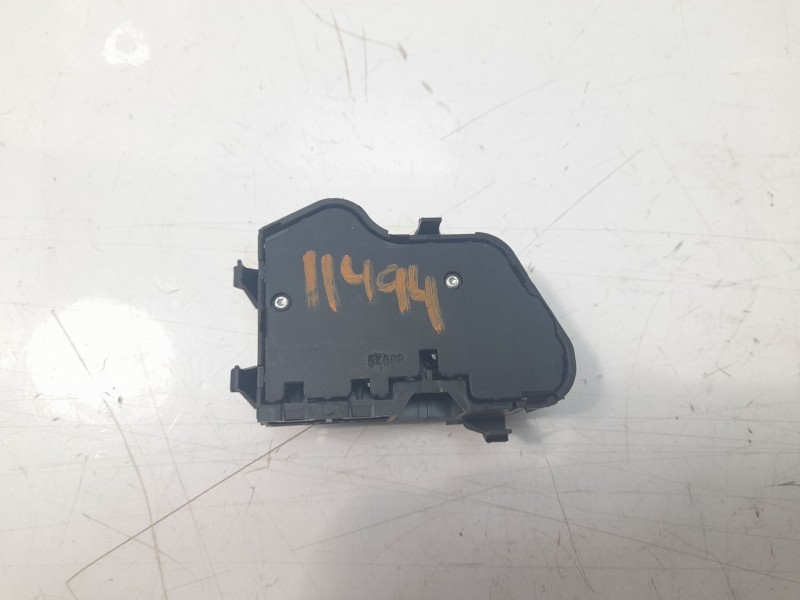 Recambio de mando multifuncion para mercedes-benz clase c (w205) familiar 2.1 cdi cat referencia OEM IAM A2059057703  