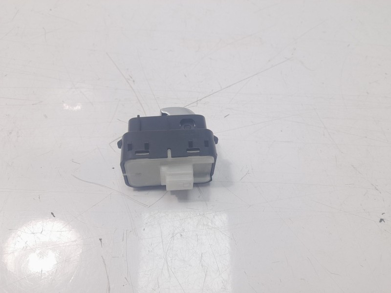 Recambio de interruptor para mercedes-benz clase c (w205) familiar 2.1 cdi cat referencia OEM IAM A2056980189  