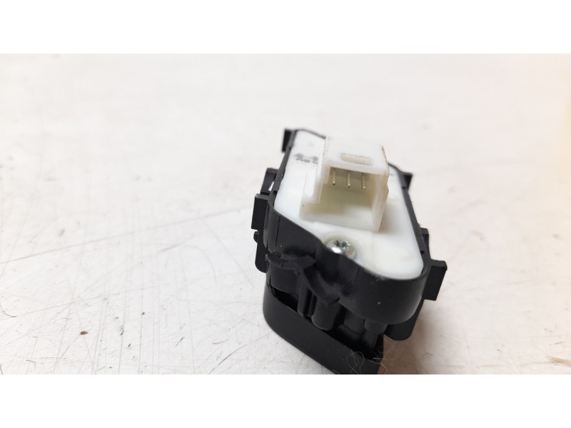 Recambio de interruptor para mercedes-benz clase c (w205) familiar 2.1 cdi cat referencia OEM IAM 205905525  