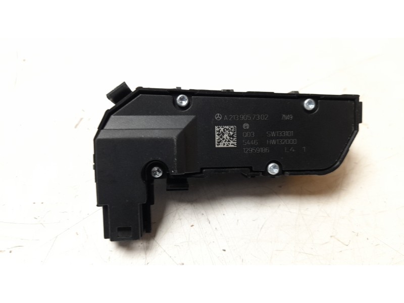 Recambio de interruptor para mercedes-benz clase c (w205) familiar 2.1 cdi cat referencia OEM IAM 2139057302  