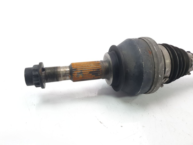 Recambio de transmision trasera izquierda para toyota yaris referencia OEM IAM 4234053040  