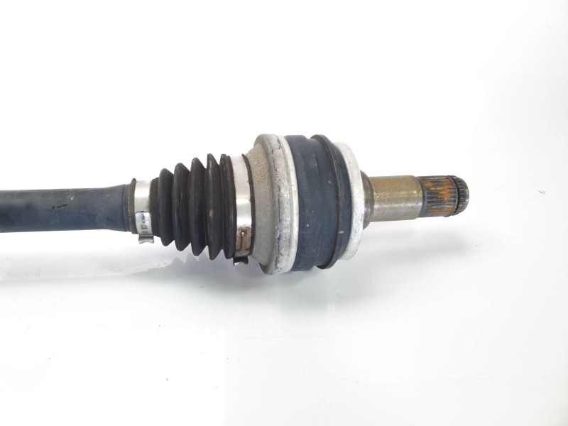 Recambio de transmision trasera izquierda para toyota yaris referencia OEM IAM 4234053040  