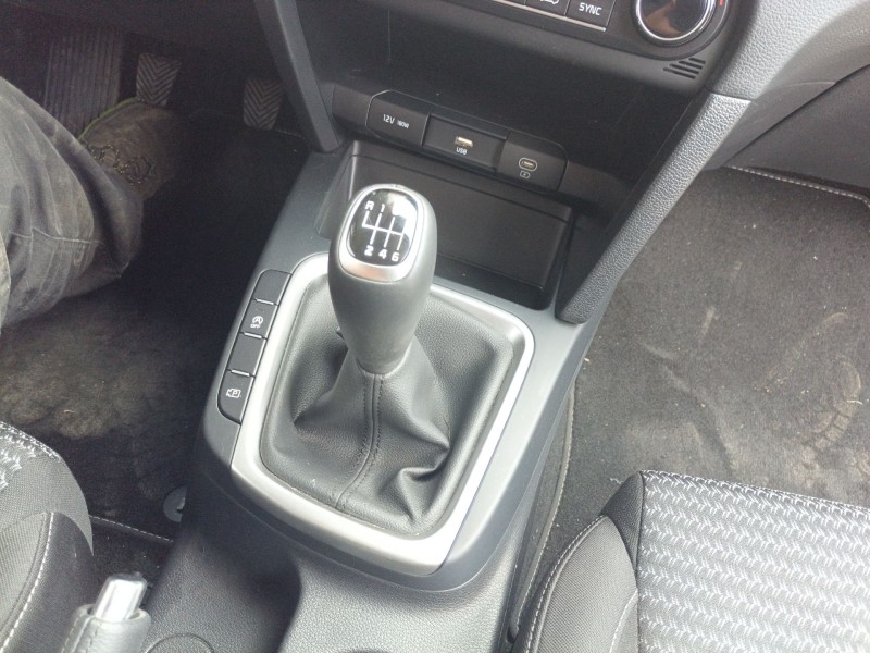 Recambio de palanca cambio para kia ceed tourer (cd) 1.0 t-gdi referencia OEM IAM   