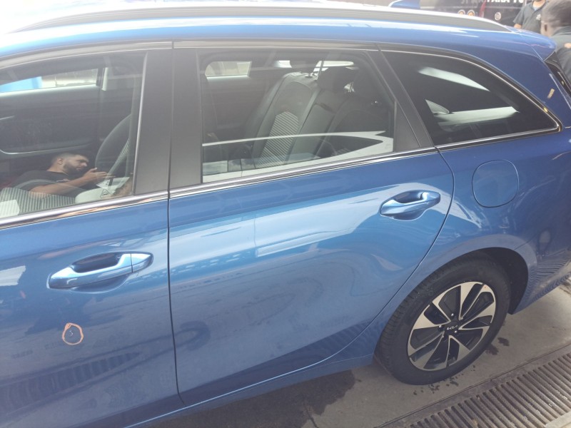 Recambio de puerta trasera izquierda para kia ceed tourer (cd) 1.0 t-gdi referencia OEM IAM   