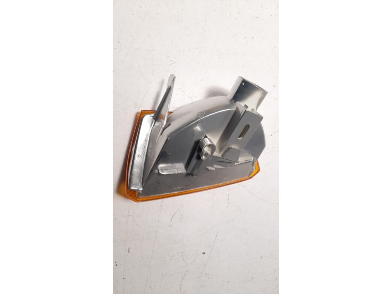 Recambio de piloto delantero izquierdo para peugeot 205 berlina referencia OEM IAM PG0174004 103F17091131 PG0174004