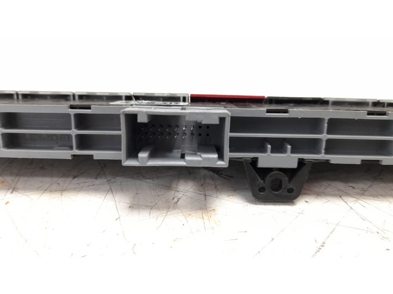 Recambio de warning para fiat panda (319) base (2020) referencia OEM IAM 7357560670  