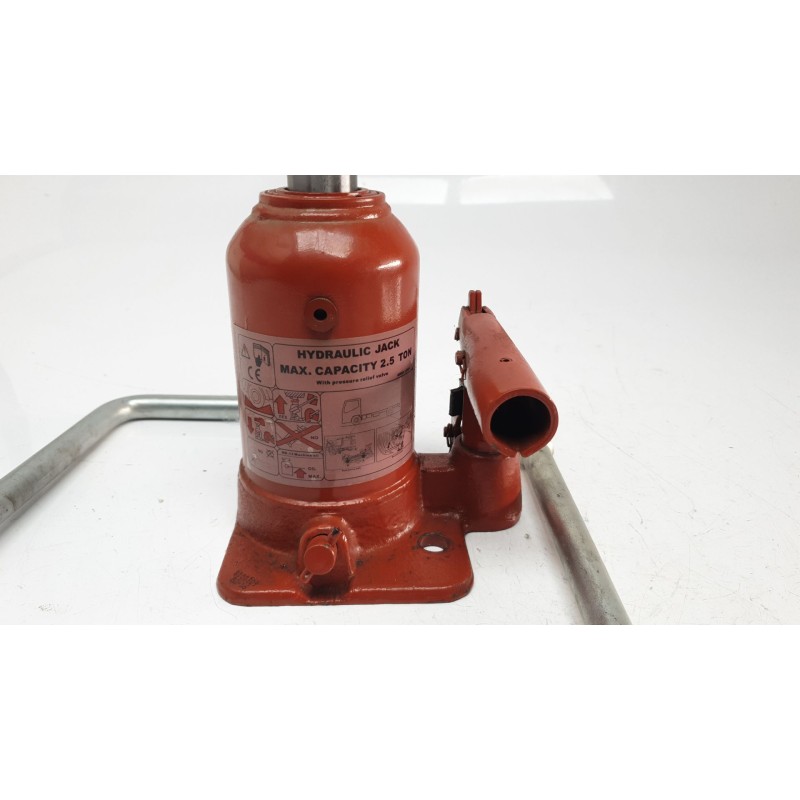 Recambio de herramientas para nissan nt400 cabstar (01/20214) cabstar 35.xx cabina simple cabina individual referencia OEM IAM 9