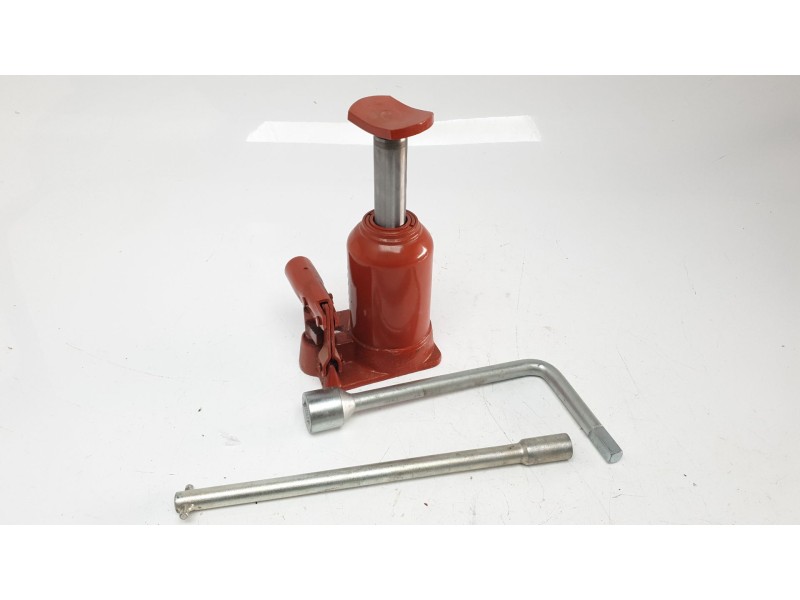 Recambio de herramientas para nissan nt400 cabstar (01/20214) cabstar 35.xx cabina simple cabina individual referencia OEM IAM 9