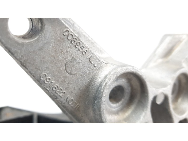 Recambio de soporte motor derecho para opel astra 5p elegance referencia OEM IAM 008956  