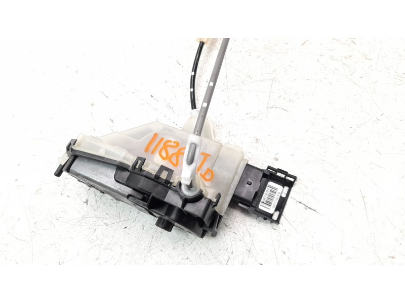 Recambio de cerradura puerta trasera derecha para citroen c4 cactus shine referencia OEM IAM 9819038880  