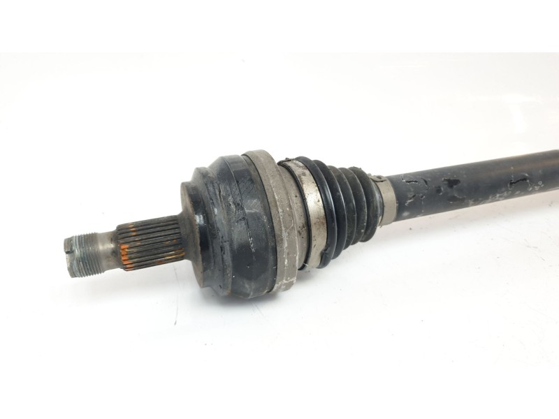 Recambio de transmision trasera izquierda para mercedes-benz clase c (w205) lim. c 200 (205.077) referencia OEM IAM A2053504019 