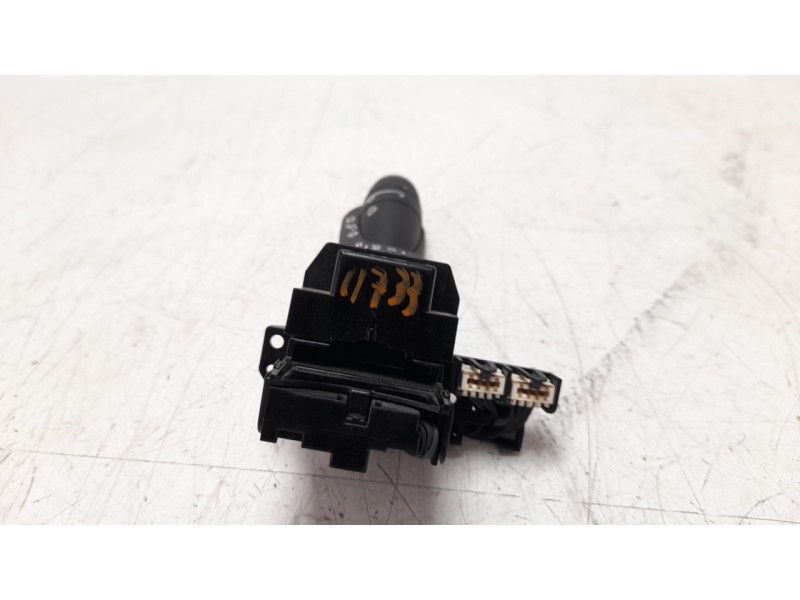 Recambio de mando limpia para volvo xc 40 essential 2wd referencia OEM IAM 31481373  