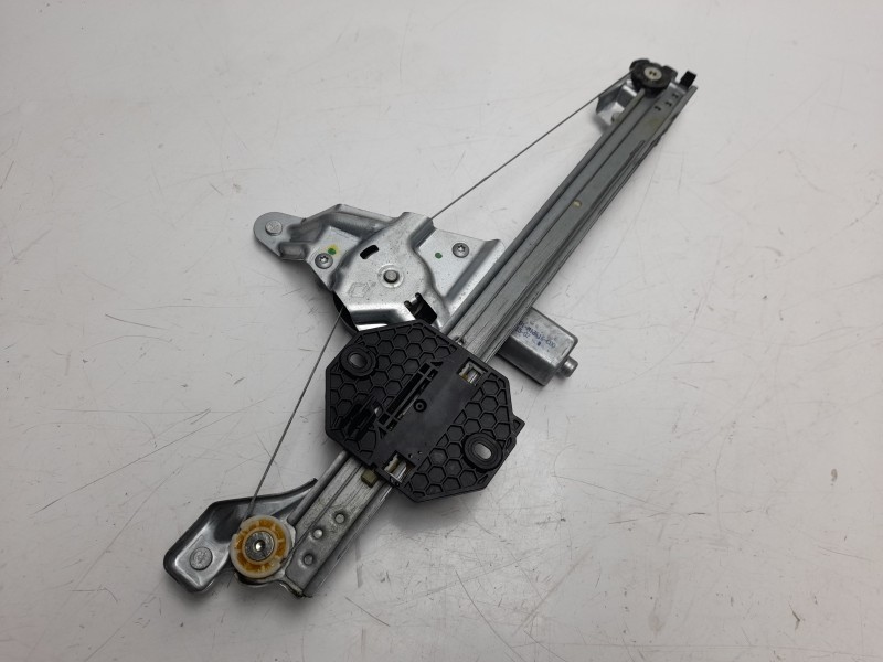 Recambio de elevalunas trasero izquierdo para dacia sandero 1.5 dci diesel fap cat referencia OEM IAM 827211031R  