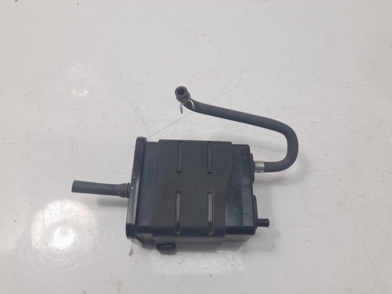 Recambio de filtro carbono activo para yamaha mt-09 (7.2013) referencia OEM IAM 2CR2417000  