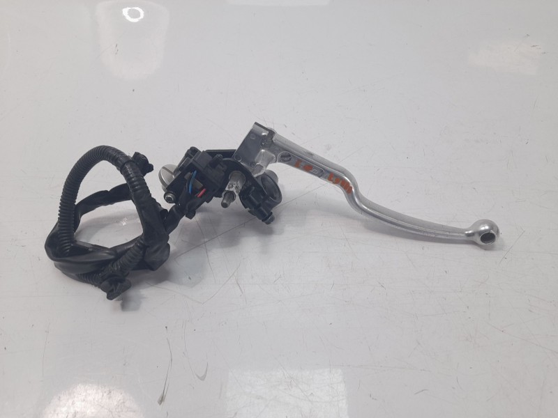 Recambio de maneta exterior delantera izquierda para yamaha tracer 900 referencia OEM IAM B5U839120000  